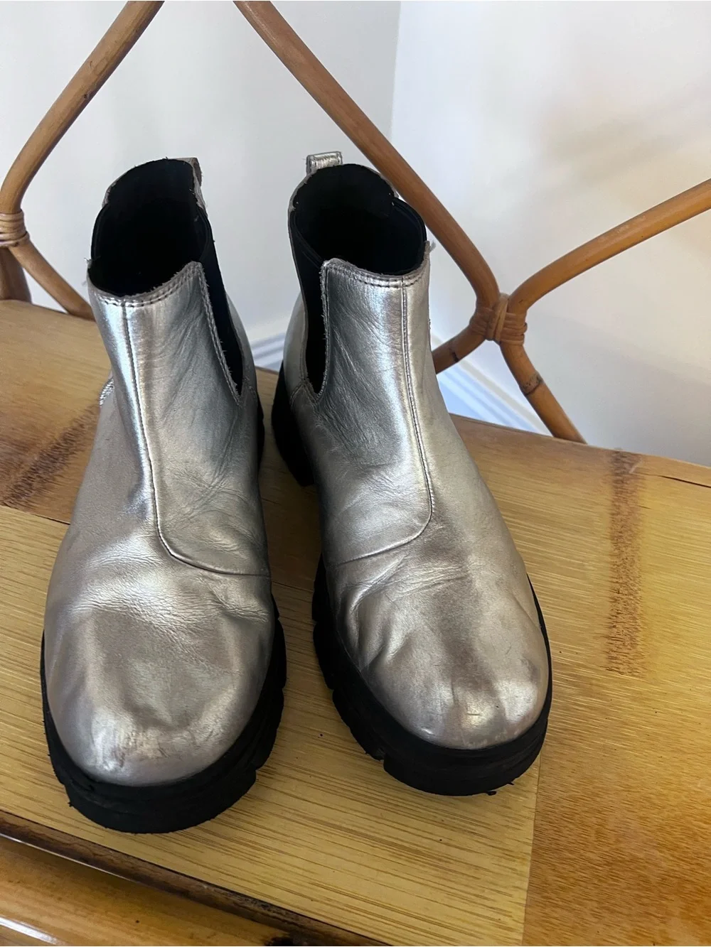 UGG Little Girls' Ashton Chelsea Boots Silver Metallic